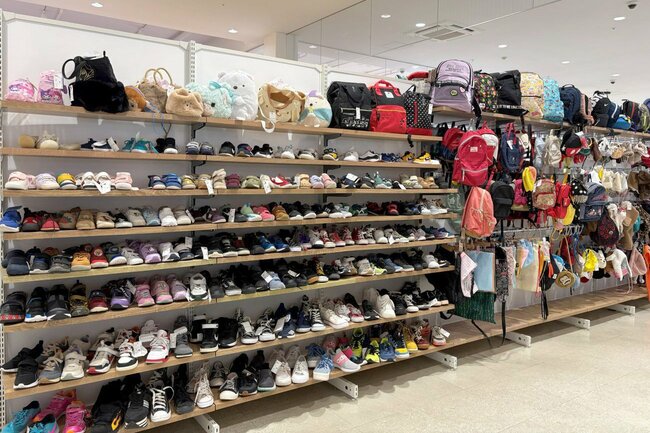 メルカリより不便なのに大盛況！「セカスト」売上1位店に行ってわかった「人気の秘密」