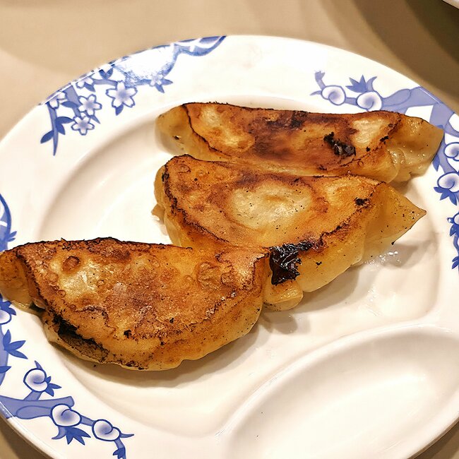 「汗が止まらね」「最高です」バーミヤンの“やみつき定食”ご飯がみるみる消えていきます！「なかなかの辛めで良き」《実食レビュー》