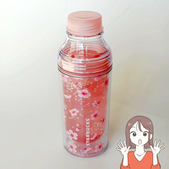 「可愛すぎる〜！」「やっぱ買っちゃう」スタバの“きらきら輝くボトル”桜の花だらけでテンション上がる！「めっちゃ可愛いくてお気に入り」