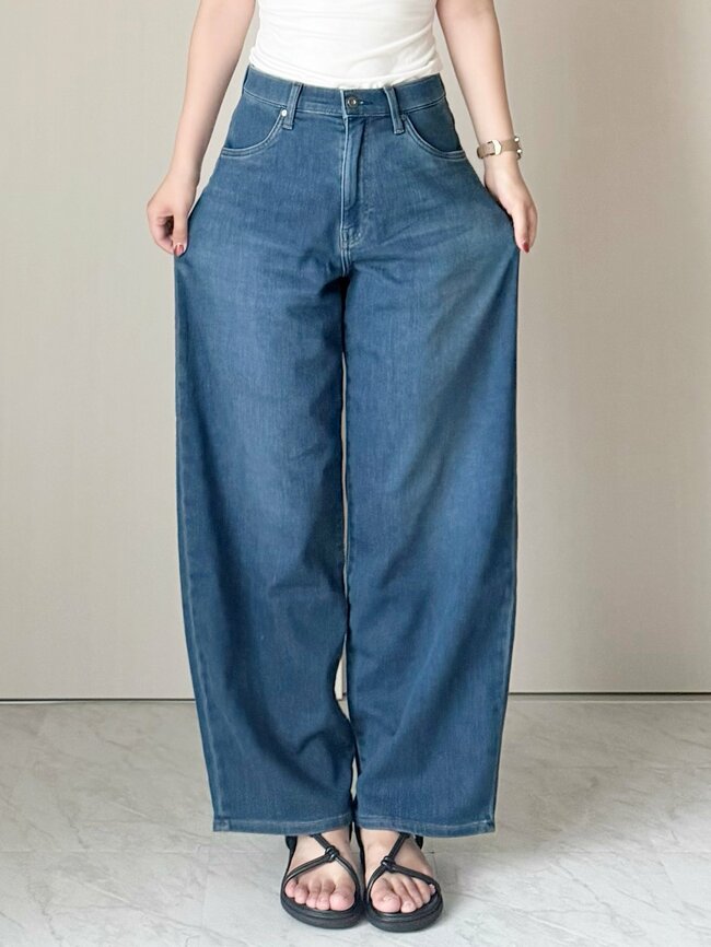 「他の色も欲しい」「もう一本買います」ユニクロの“スウェットみたいなワイドパンツ”快適すぎて毎日はきたい！「はき心地に感動」「今夏はヘビロテ確定です」【購入レビュー】