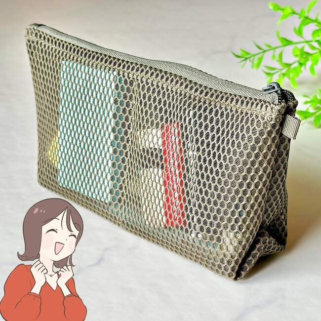 レシートやクーポンが整理しやすい…！無印良品の“お財布がわりになるポーチ”通帳も入って天才すぎる！「鍵や定期入れなどの小物がすっきり」「カードも縦にキチッと入る」《購入レビュー》
