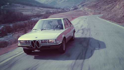 BMW幻の名車、49年の時を経てよみがえる