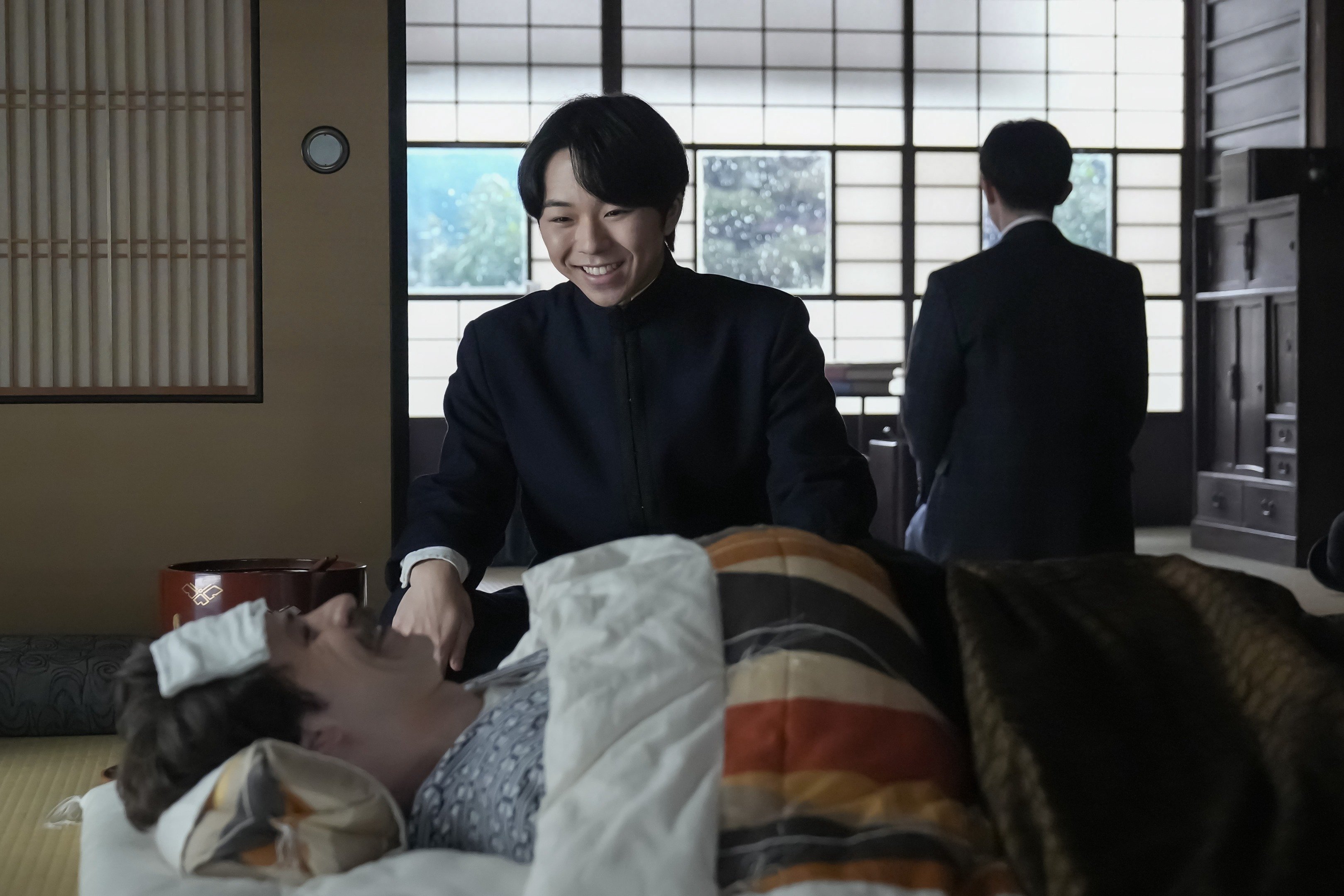 吉沢亮は残念キャラでも秀逸！大ヒット『国宝』から一転、ヤケクソ演技がハマり役「悪いなつまらん授業で…」〈ばけばけ第48回〉