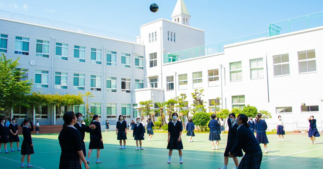 一線の人材を輩出する「横浜雙葉」、その学校文化と国際教育 | 中学