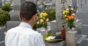 「普通の葬儀にすればよかった」50代長男の悲劇…人気の家族葬・直葬で大後悔する「4つのトラブル」