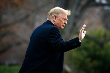 トランプ氏のツイート、退任後はどう扱う？