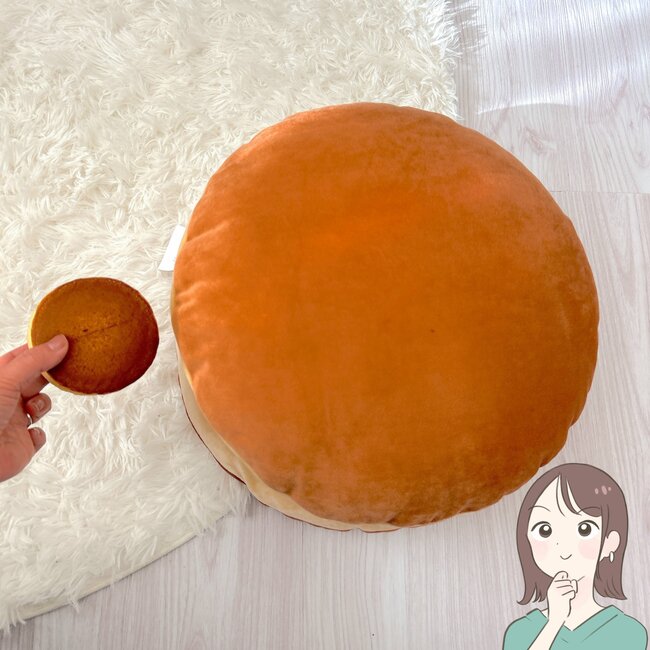 ニトリさん、またやってくれたな!モッチモチの「どらやきクッション」が衝撃的すぎる…!