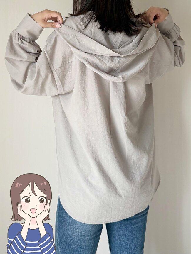 「買って大正解！」グローバルワークの“パーカーみたいなシャツ”おしりまでカバーできて天才すぎる！「重宝まちがいなし」「オシャレでとても気に入りました」