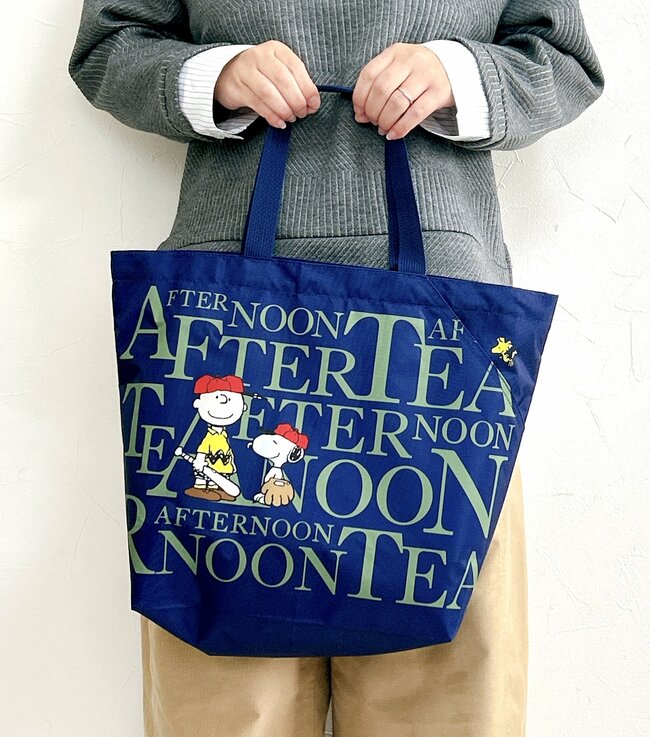 お店で見つけたらラッキー！アフタヌーンティー×スヌーピーの「大容量エコバッグ」オンライン即完売なのも納得のかわいさ！ 