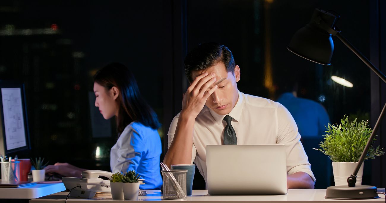心を消耗させるNG思考、無意識にストレスをため込む人の「頭のクセ」