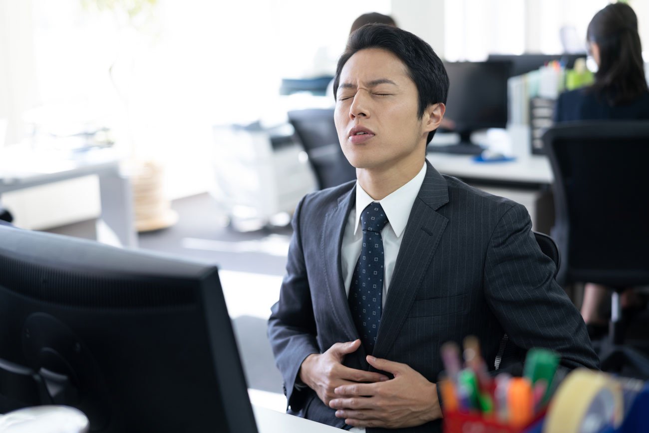 潰瘍性大腸炎にかかりやすいピークは、20~30代です。