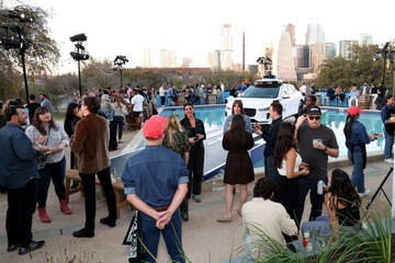 マスク氏のロボット構想完遂、巨額報酬で不可欠に