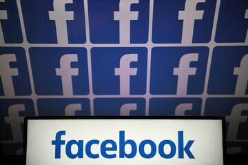 フェイスブック、国営メディアを特定・表示へ 米大統領選控え