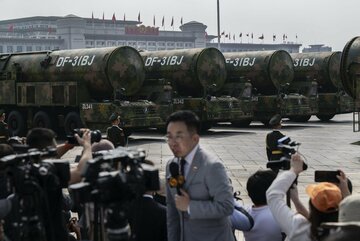 新たな核軍拡競争:米国が中ロと同時に対峙