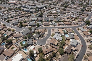 米データセンター集積地、AI電力コスト負担の試金石に