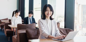 「フリーアドレス」は会社を生かすか？潰すか？座席・人探しと空予約の無駄をゼロに！【7500社以上の導入企業】が導き出した組織の生産性を高める法則