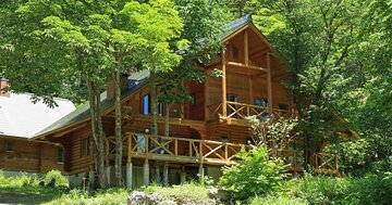「大量のカメムシがビッシリ…」軽井沢に数億円の別荘を買った富裕層が知った〈残酷な現実〉