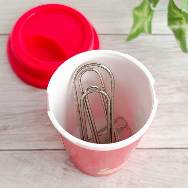 「ラス1で買えた」スターバックスの“バレンタイン限定グッズ”可愛すぎて悶絶した！「猫のモチーフかわいい」「猫好きだから買えてよかった」