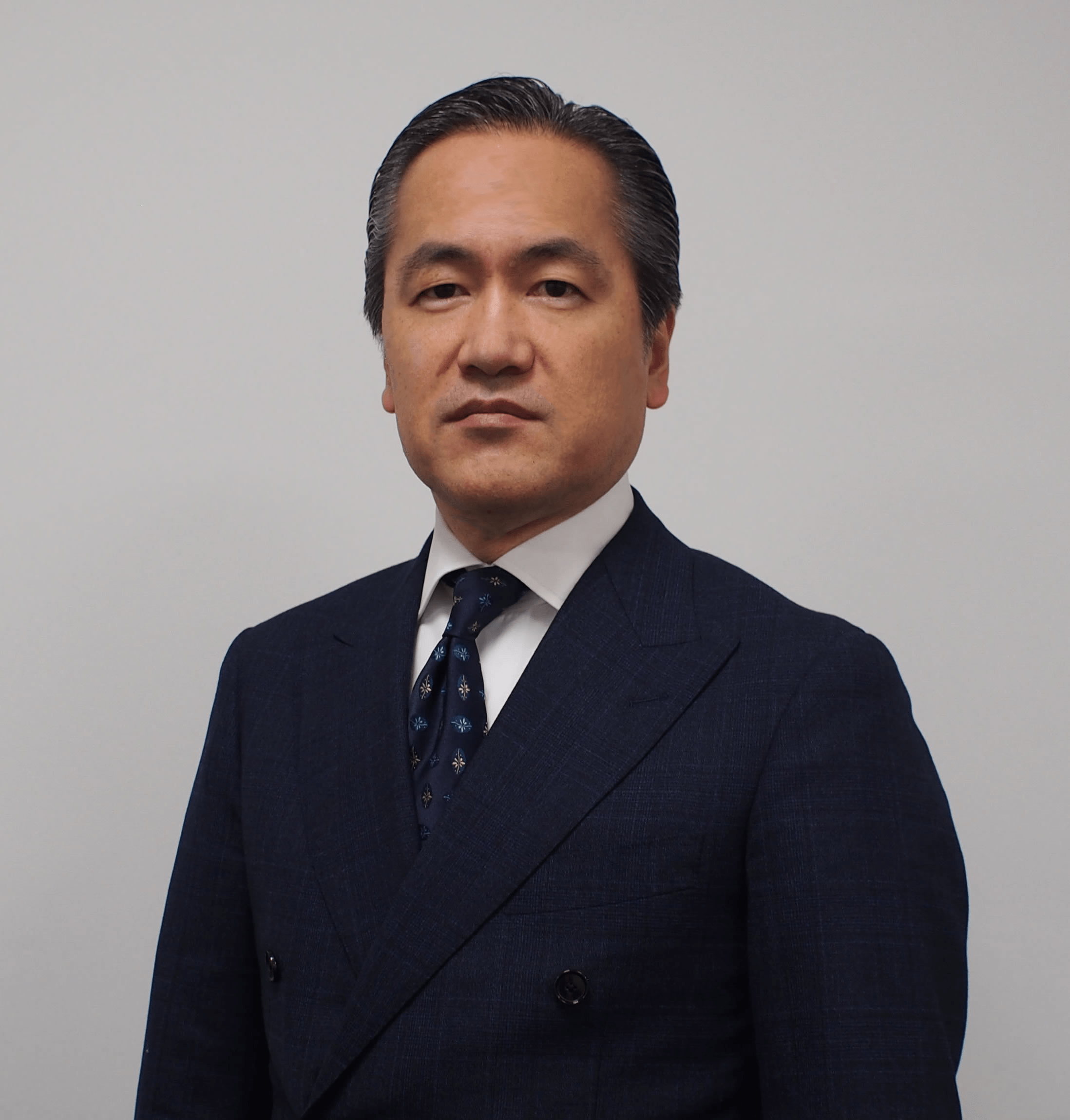 長尾一洋