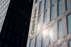 クレディ・スイス債権者、AT1債無価値化に異議申し立て