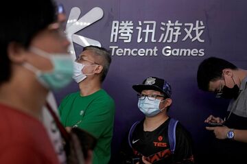 テンセント巧みなかじ取り、締め付けよそに好決算