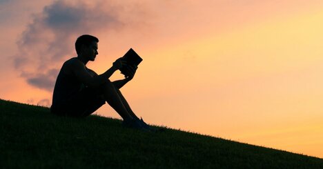 【コンサルと書評家が教える】「仕事をするすべての人に読んでほしい本」と「サラッと読めるけど日常が違って見える本」