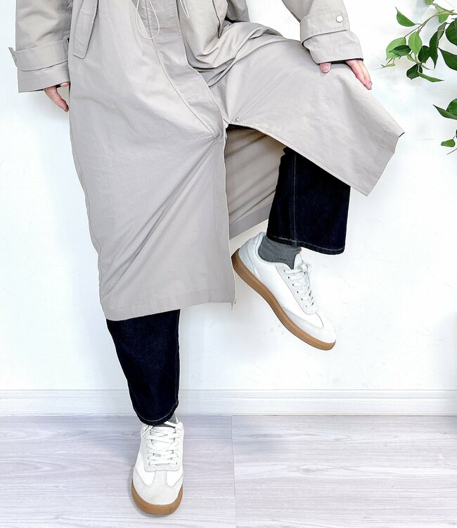 サッと羽織るだけでオシャレ！しまむらの「めちゃ軽アウター」体型カバーできるし、3289円はコスパ良すぎ…！