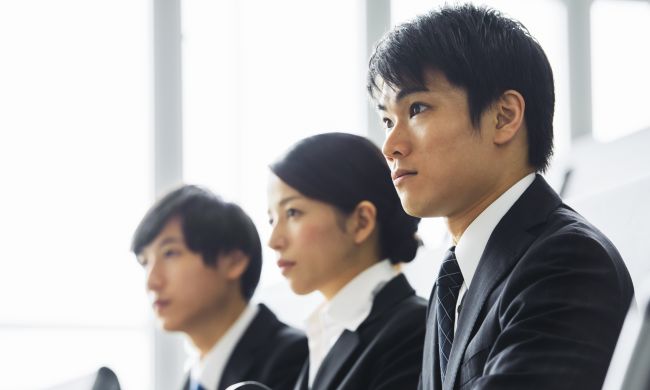 24年卒の就活はどうなる?23年卒の「学生二極化」「内定早期化」は進むのか