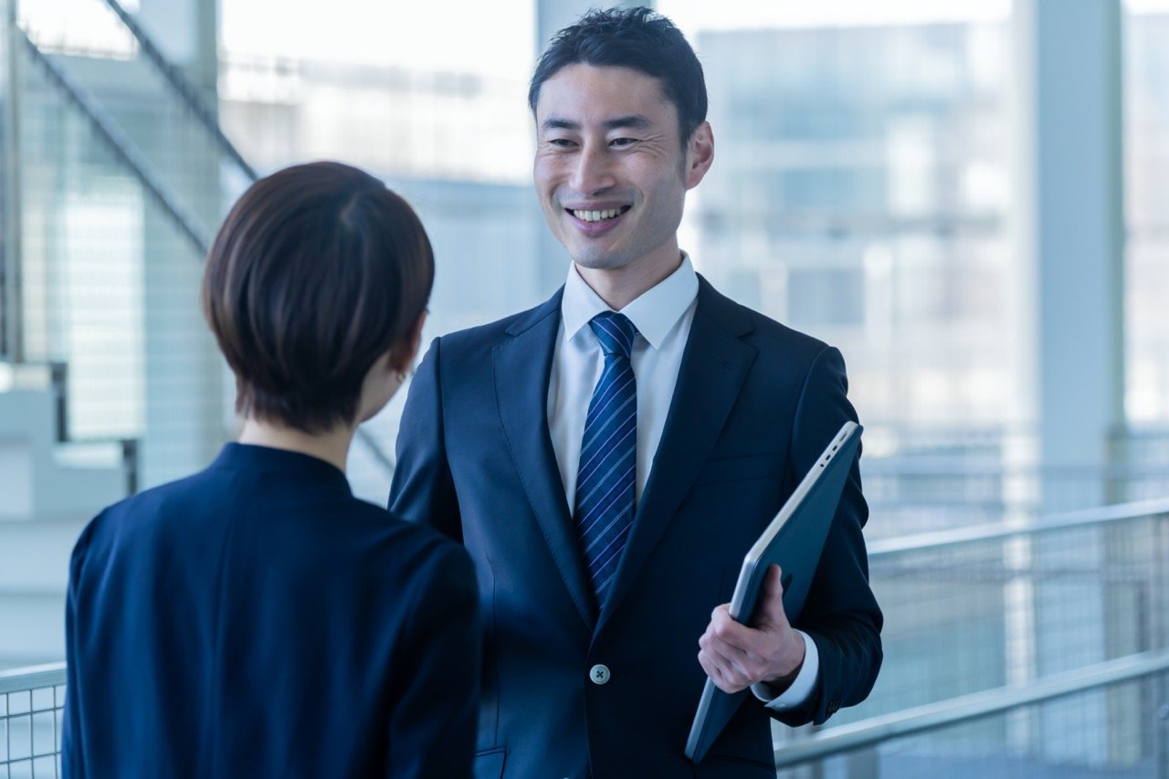 【メンタルダウンから復活した元自衛官が語る】「気持ち悪い褒め方」をしないために意識していること