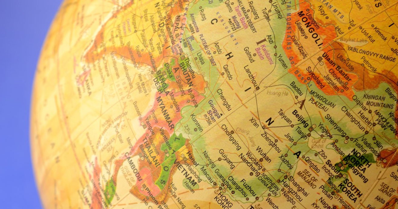 なぜ東西に広い中国が 時差 を設けていないのか おもしろ雑学 世界地図のすごい読み方 ダイヤモンド オンライン