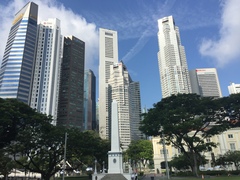 日本の公的年金は世界的に見ても低評価で、持続性に不安あり! 日本の公的年金の改善策や香港やシンガポールで利用されている「年金保険」の内容も紹介!