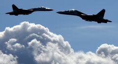 ロシア戦闘機と米無人機、黒海上空で衝突
