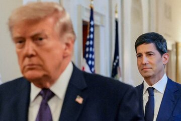 FRB議長、なぜトランプ氏を怒らせずに利上げできたのか