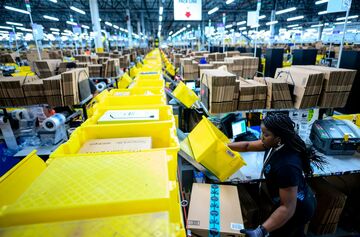 アマゾンがもくろむ販促支援、見返りに落とし穴も