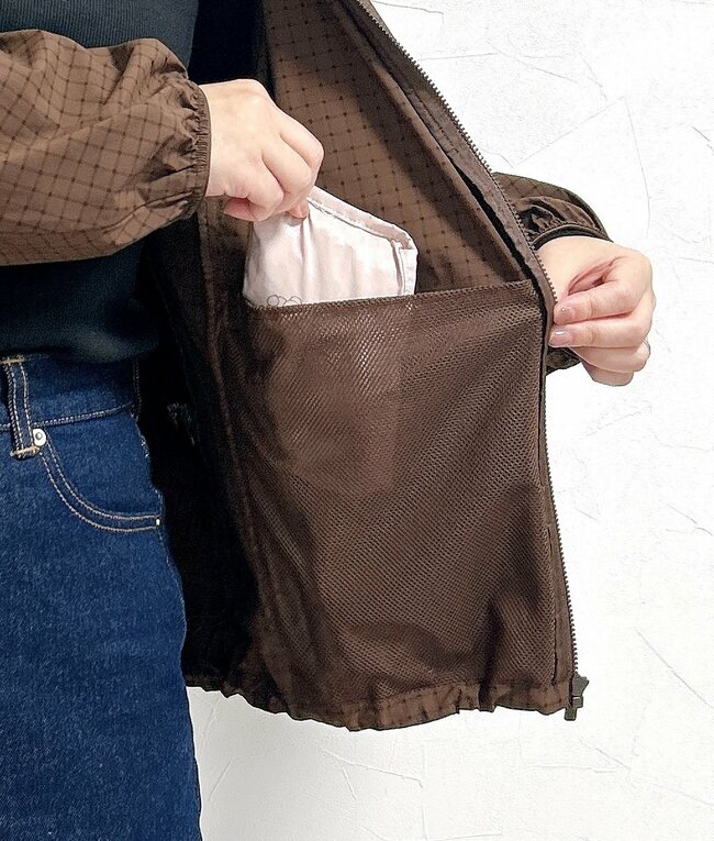 「神作だった〜！」ユニクロの“着る日焼け止め”すぽんと着るだけでカワイイ！「全大人女子に刺さります」「使えすぎる！」