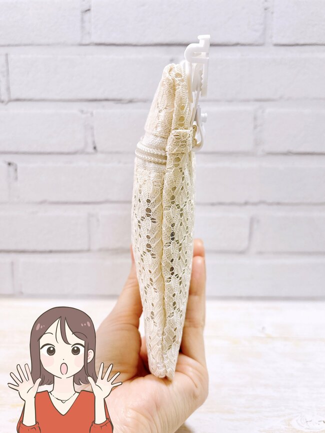 バッグにポケットがないときに大助かり!ダイソーの“移動できる収納ポケット”小物がサッと取り出せて便利すぎる!