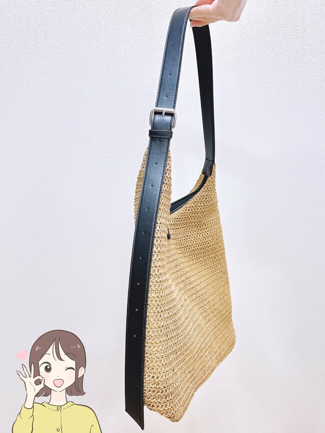 「高見え商品です」「荷物がたくさん入る」GUの“2990円バッグが”オシャレな上に大容量！「50代でもラフすぎずに持てそう」《購入レビュー》