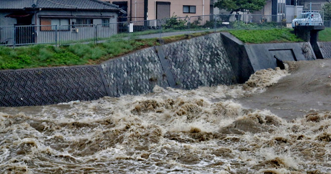 集中豪雨