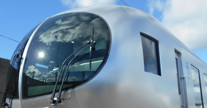 西武鉄道の新型特急車両001系「Laview(ラビュー)」
