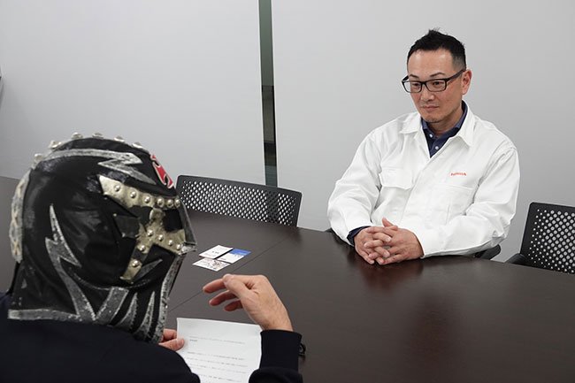 談笑する八木 崇氏とフェルディナント・ヤマグチ氏