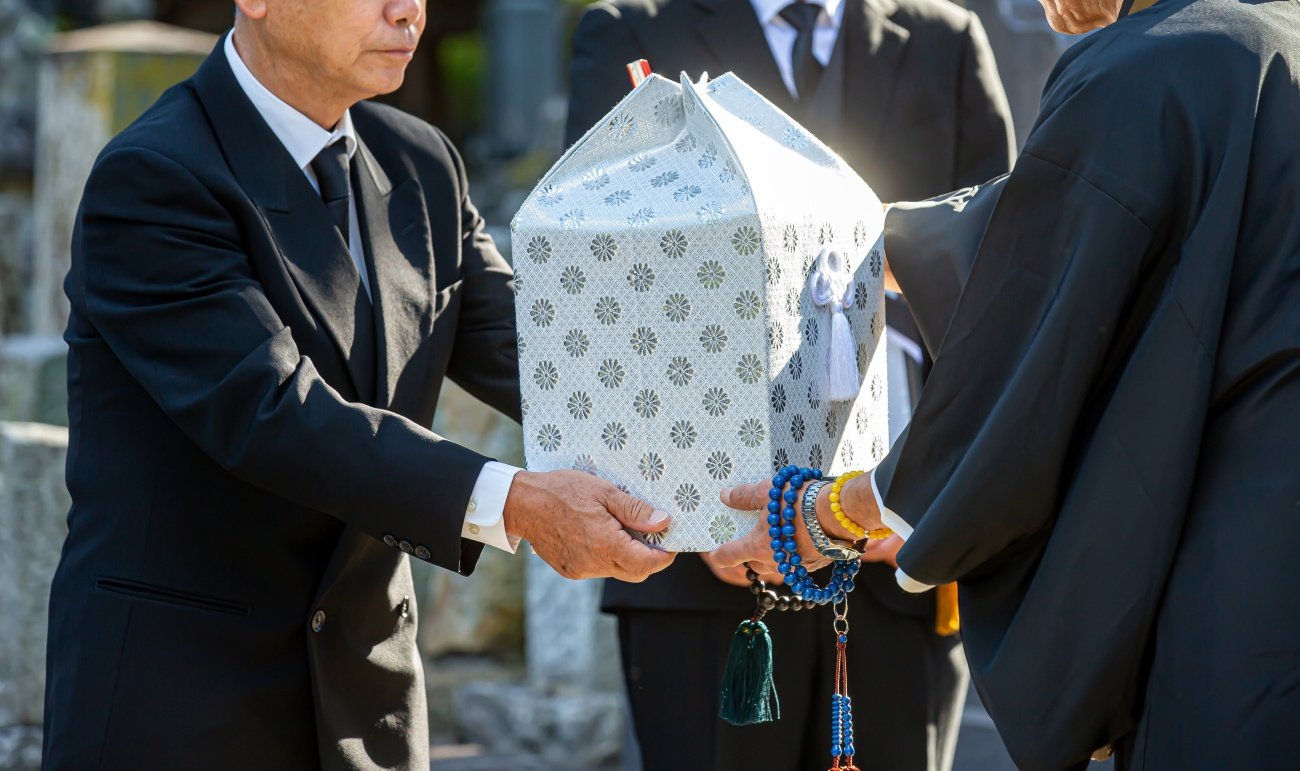 【一発アウト】「遺骨トラブル」に要注意! 身近な人が亡くなった時のルール