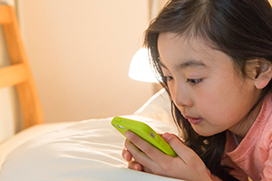 スマホが子どもにもたらす「隠された3つの弊害」