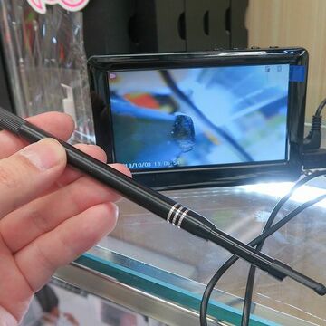 耳の中を見ながら耳かきできる「耳スコープ」の専用液晶付きモデル