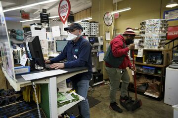 アマゾン標的に新団体旗揚げ、反トラスト法の強化要求へ