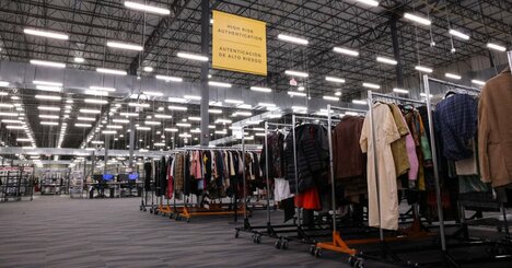 そのルイ・ヴィトンは本物？　見極める「AI導入倉庫」