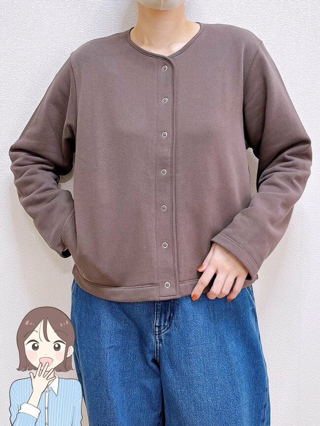 「今の時期に重宝します」無印良品の“もっちりカーディガン”サッと着やすくて手放せない！「合わせやすくて出番が多い」「一年を通して着られます」《購入レビュー》