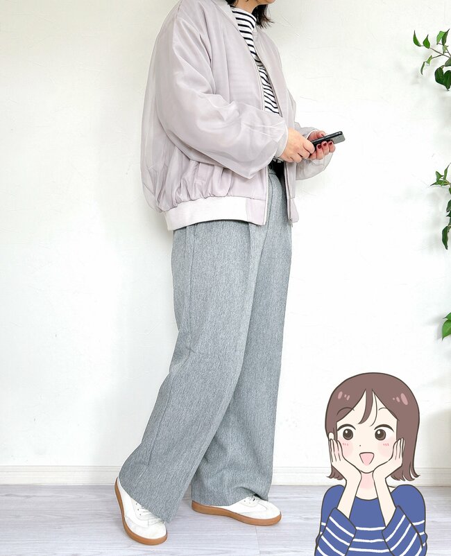 「勢いで3色買いしました」グローバルワークの“シワになりにくいパンツ”楽ちんなのにオシャレで手放せない…！「太ももがスッキリ」「1年中履ける」