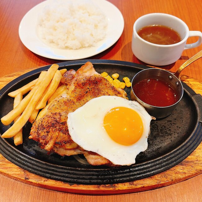 「安定の美味しさ」「マジで幸せの一杯」かつやの“ボリューム満点どんぶり”お肉たっぷりで食べ応えがすごい！「舐めてた、腹パンパン」