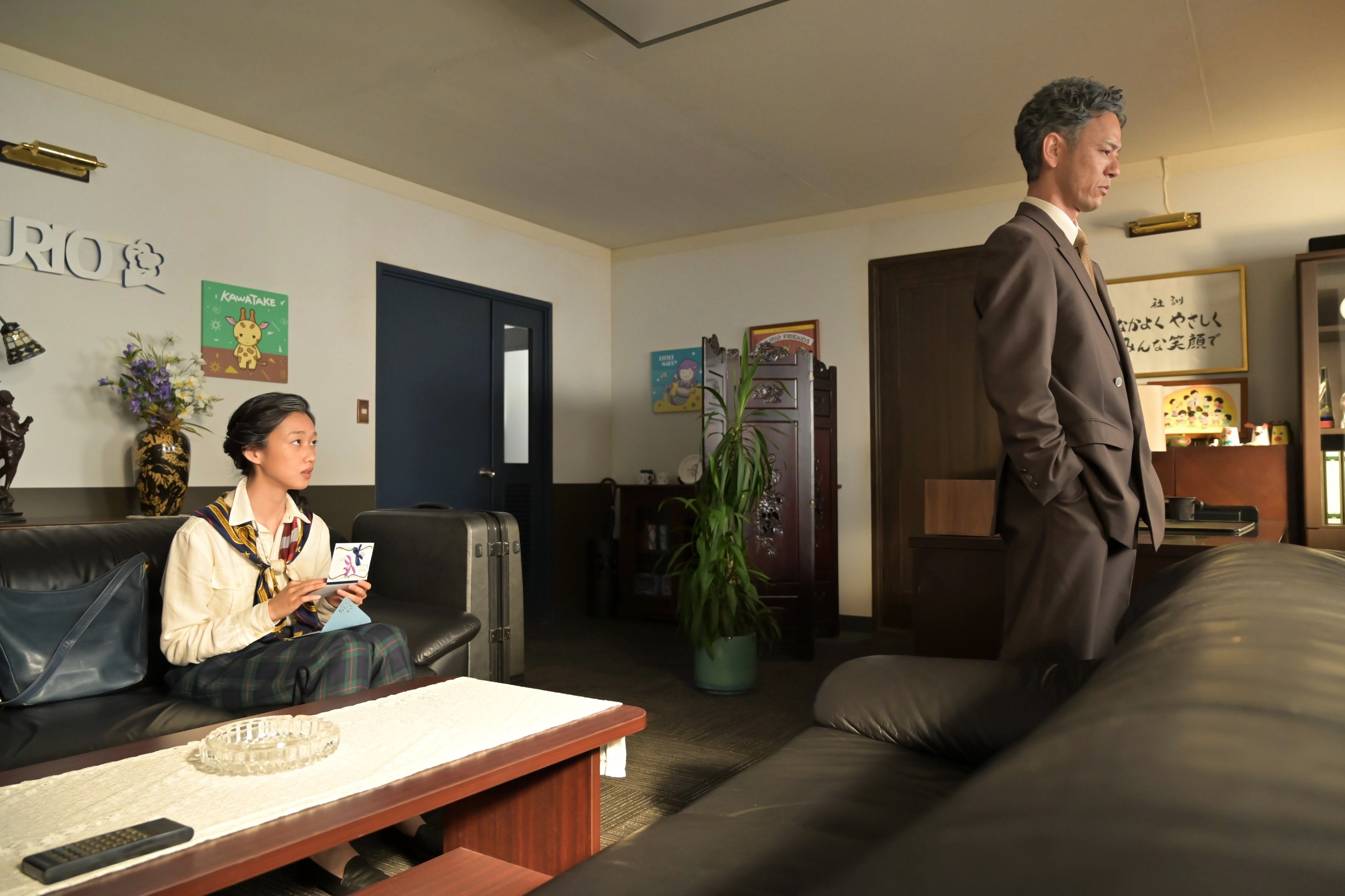 明日が最終回とは思えない…駆け足展開と抑制された“小津映画風”の空気感、これでいいの？【あんぱん第129回】