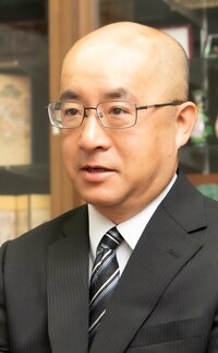 山田忠弘